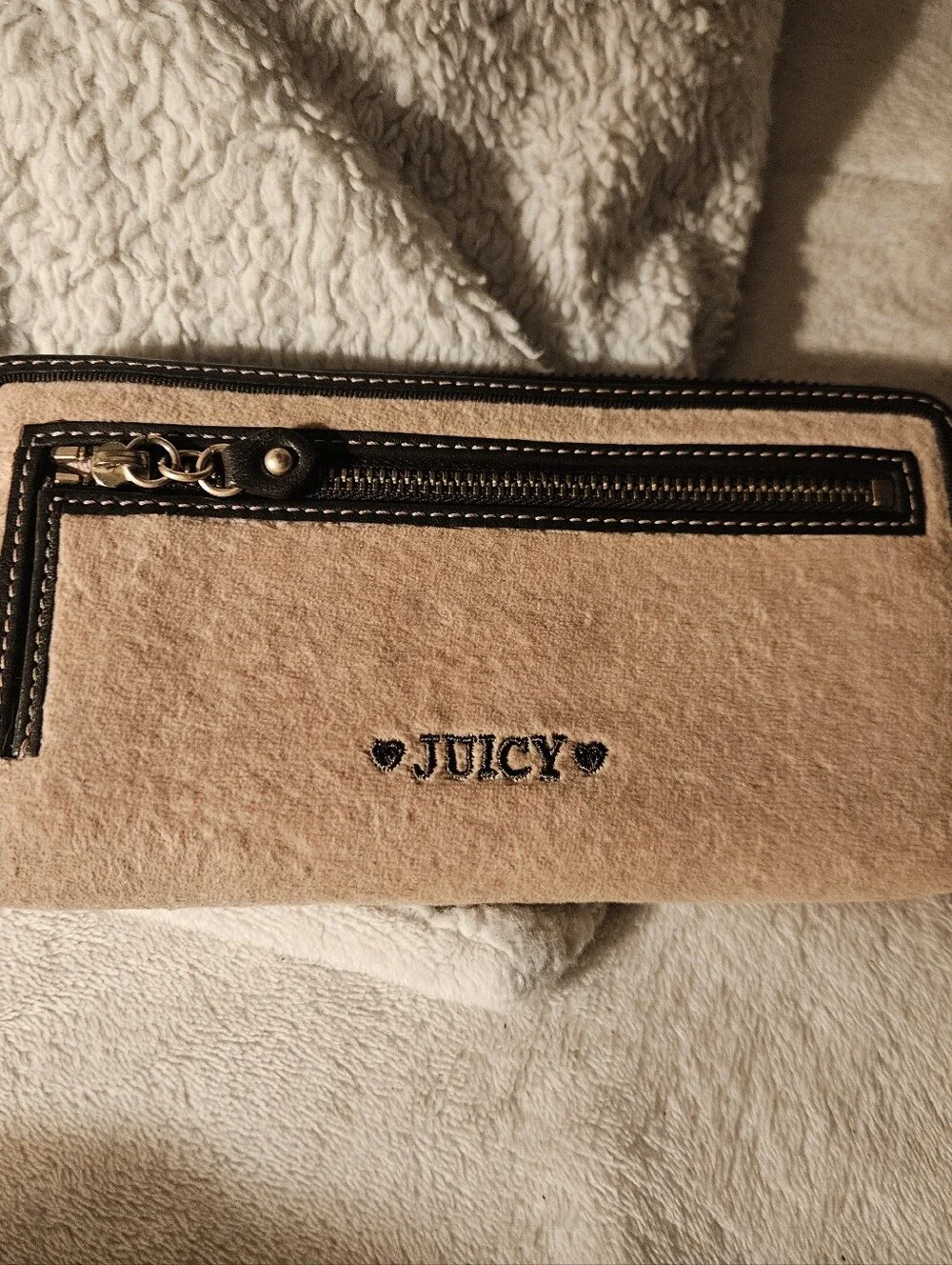 Juicy Couture Powder Pink and Black Zip Wallet with Juicy Signature And Charms